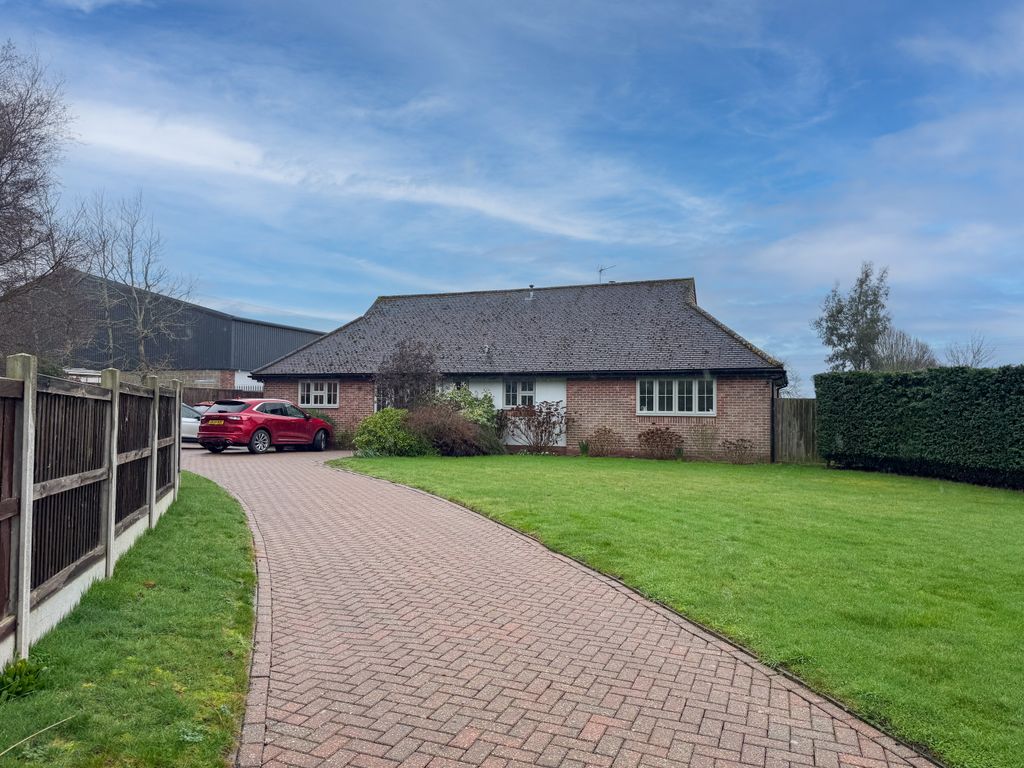 Property photo 1 of 40 Img_8127