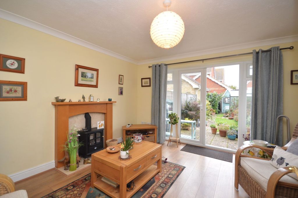 Property photo 2 of 20