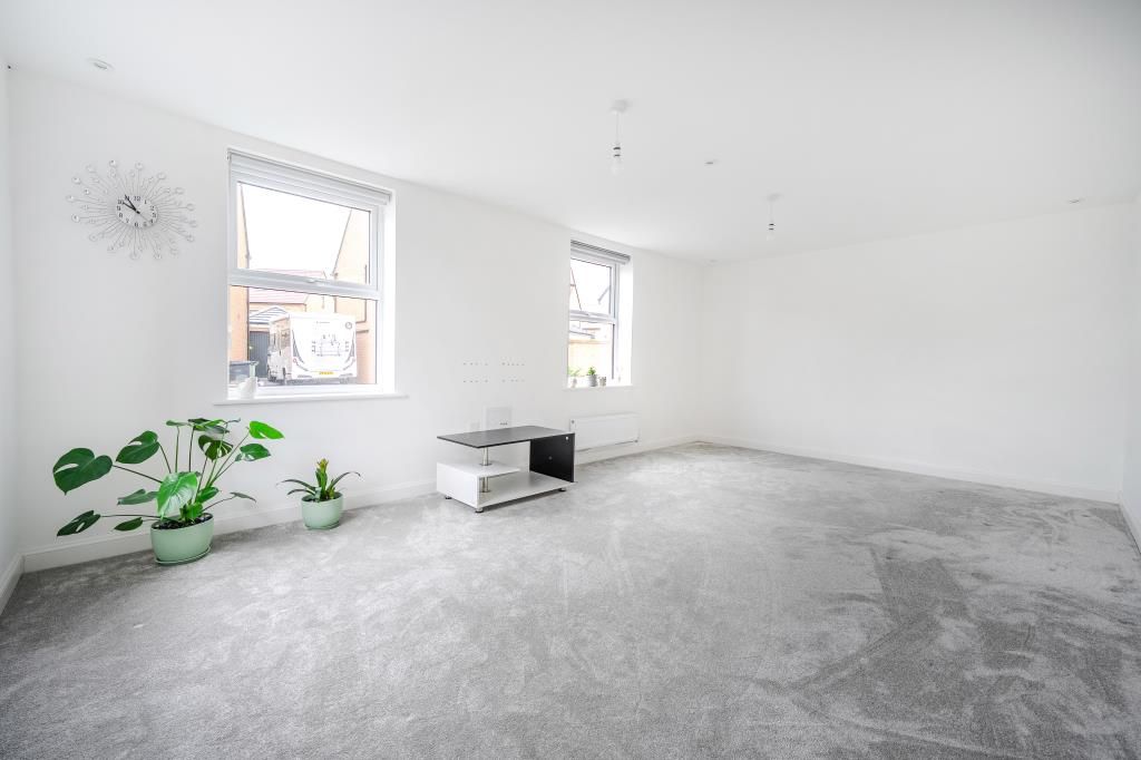 Property photo 3 of 20 Living Area