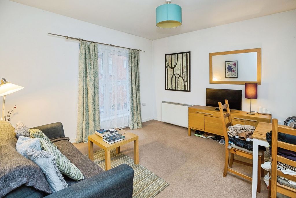 Property photo 3 of 10 Pbox-Img.Jpg