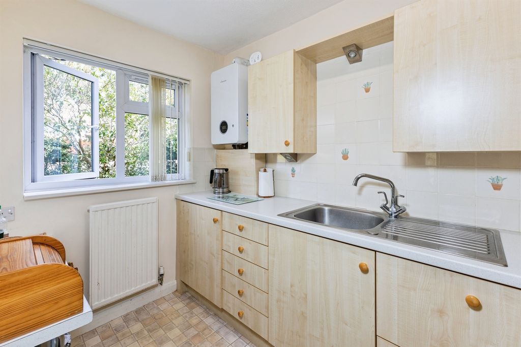 Property photo 2 of 14