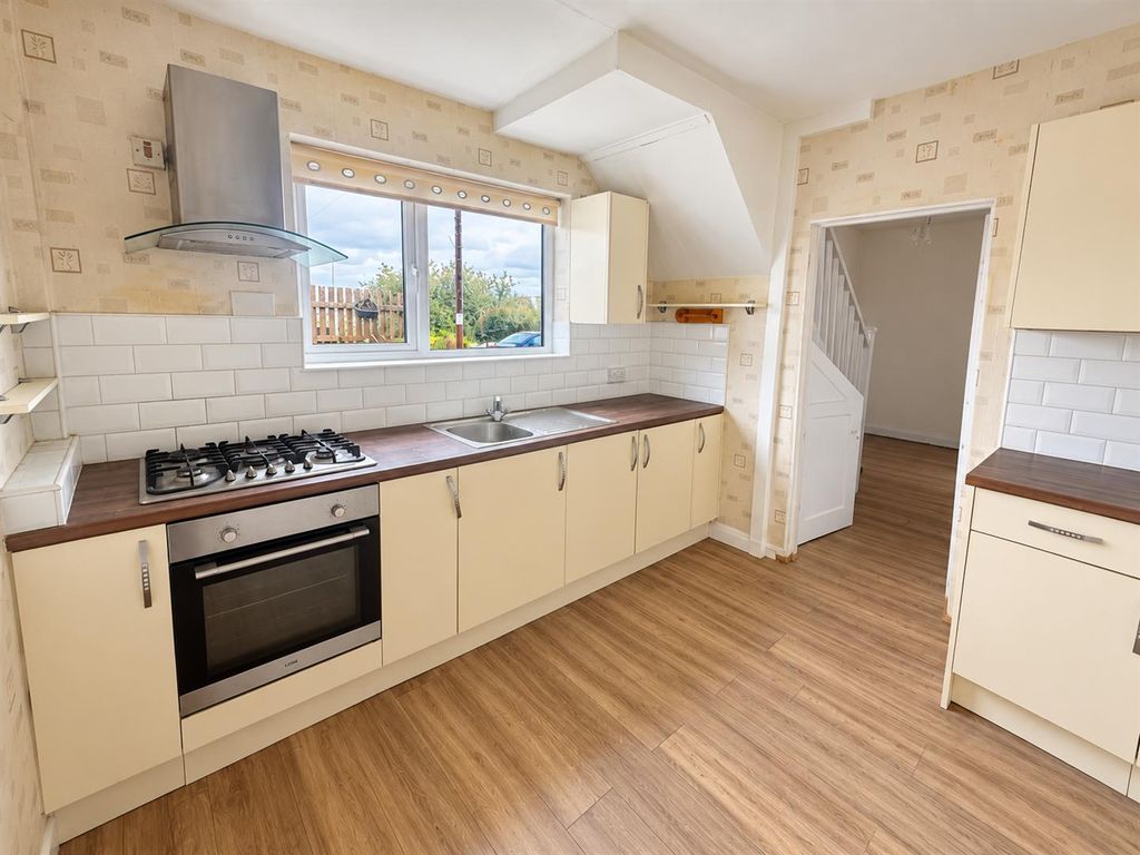 Property photo 3 of 11 Kitchen.Png