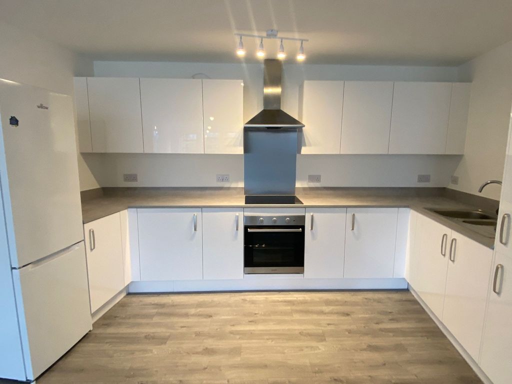 Property photo 2 of 8 2816801