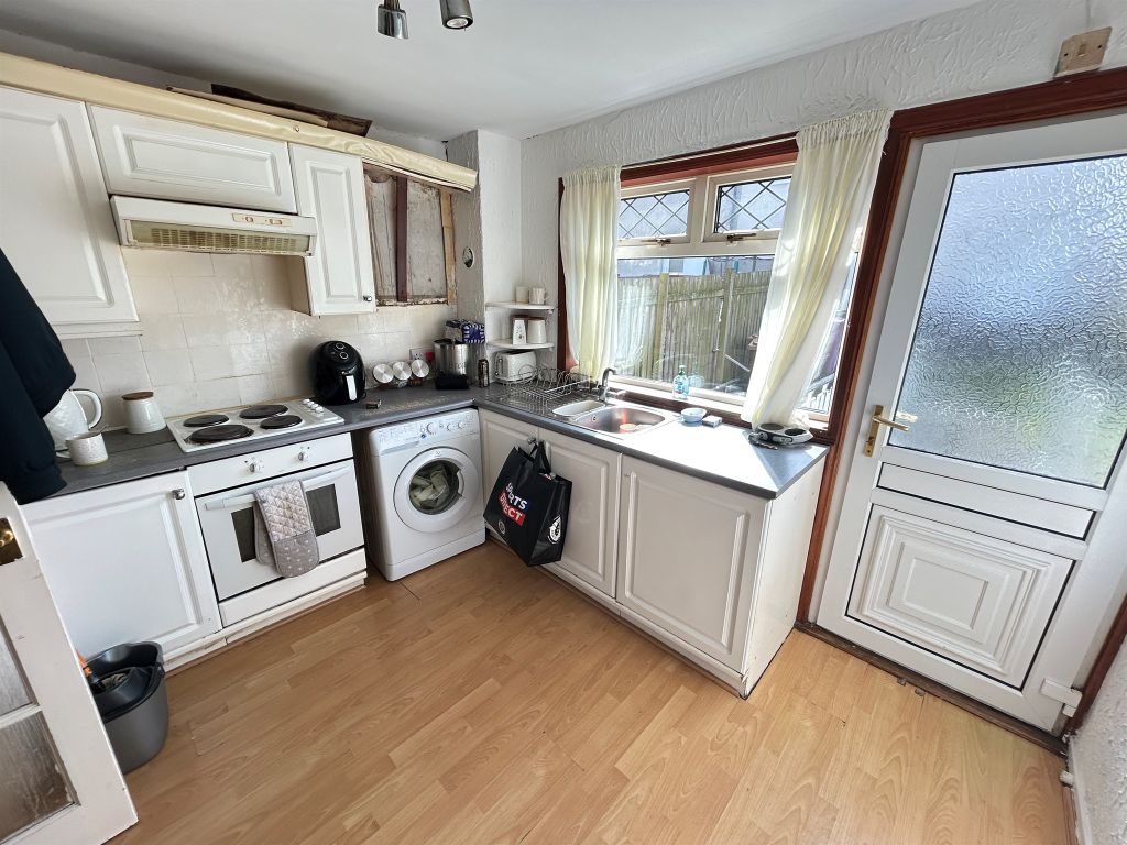 Property photo 3 of 11