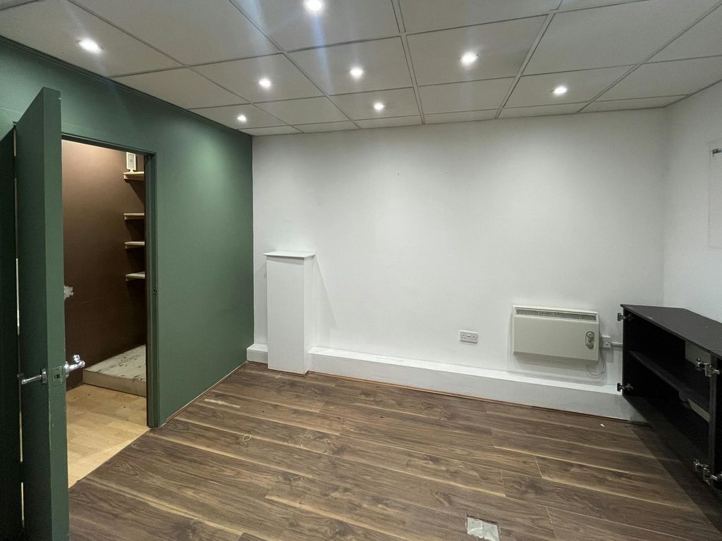 Property photo 3 of 5 2.Jpg