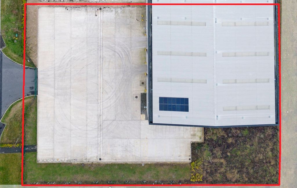 Property photo 3 of 9 Unit 10.Jpg