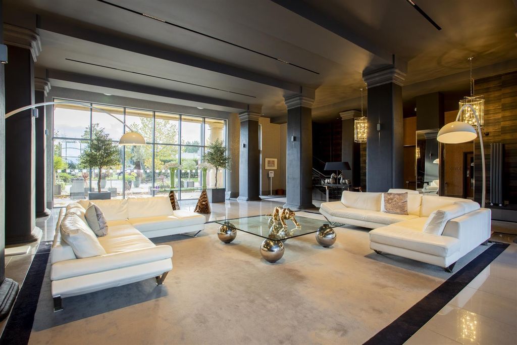 Property photo 2 of 11 Residence - Entrance.Jpg