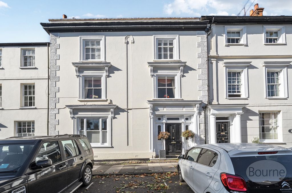 Property photo 1 of 18 1090dc6d-Fe2B-438...