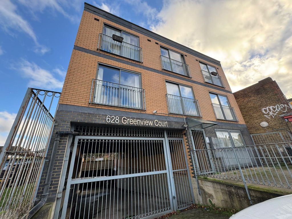 Property photo 1 of 13 B586A3B4-3775-413A-B9Fa-cd963F093Dba