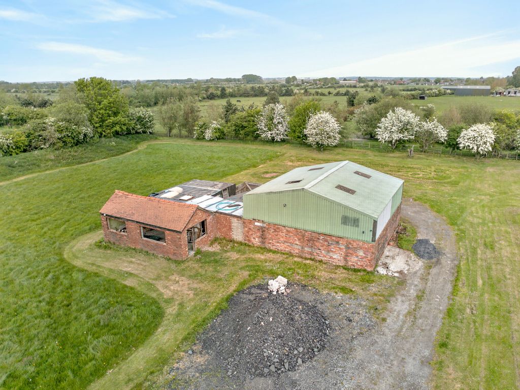 Property photo 3 of 7