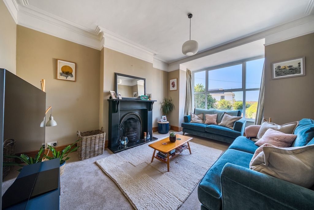 Property photo 3 of 22 11-6A7Ca596Da4Df-1503855-19Ff6d9d54B77-15-15-1