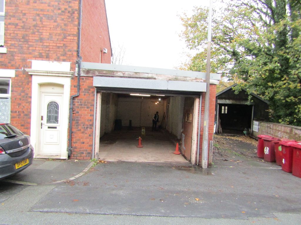 Property photo 1 of 5 External 