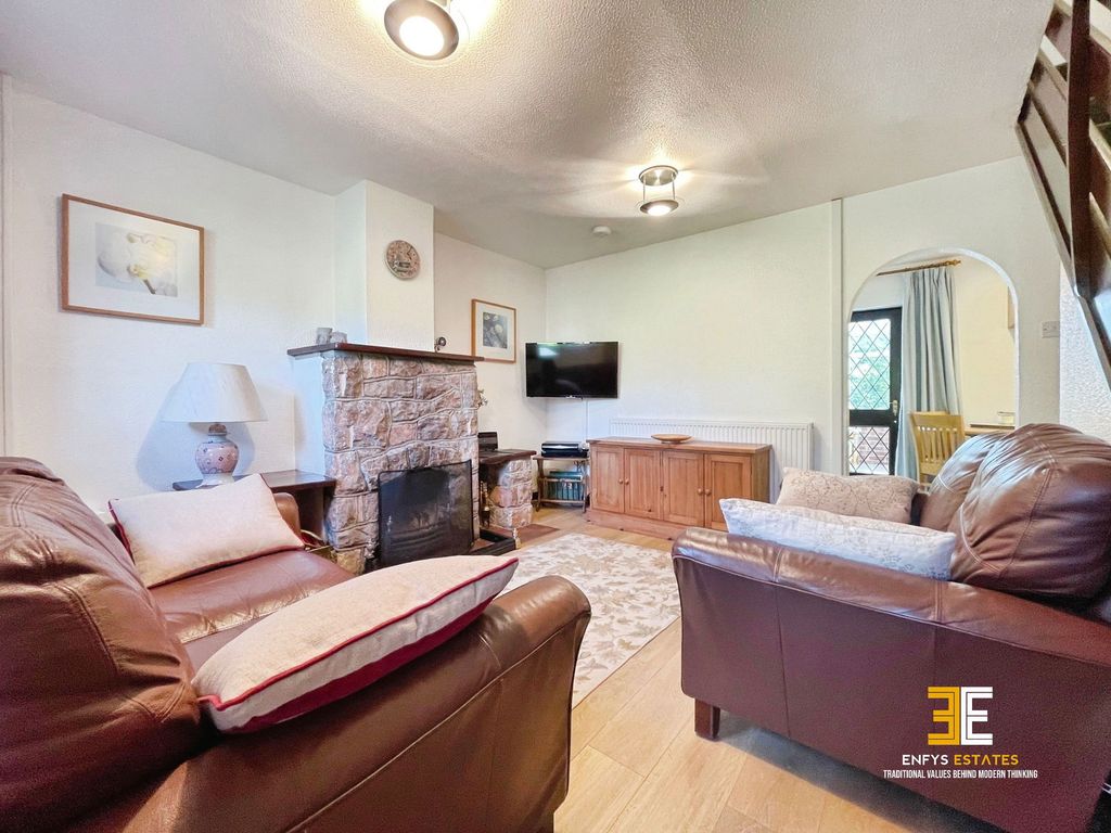 Property photo 3 of 29