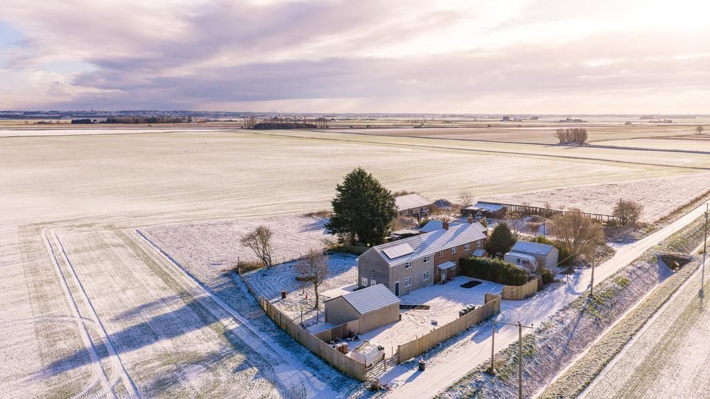 Property photo 3 of 28 Photo 3