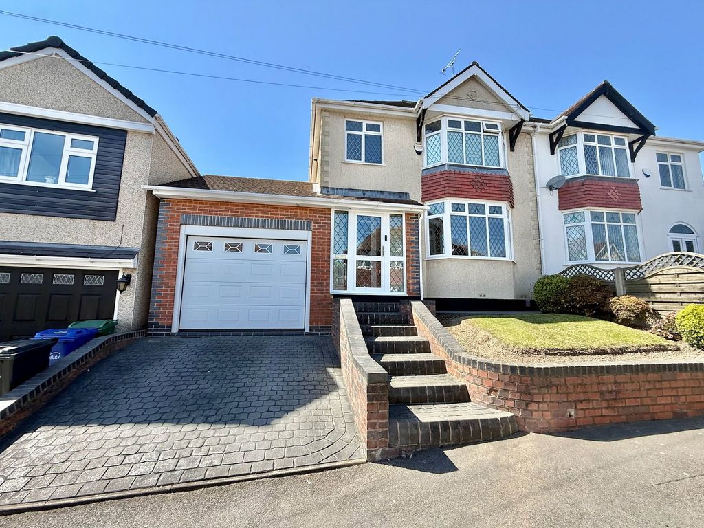 Property photo 1 of 28