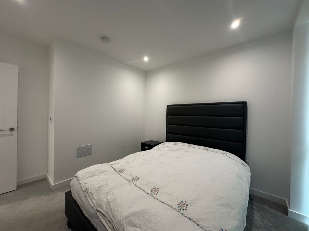 Property photo 2 of 6