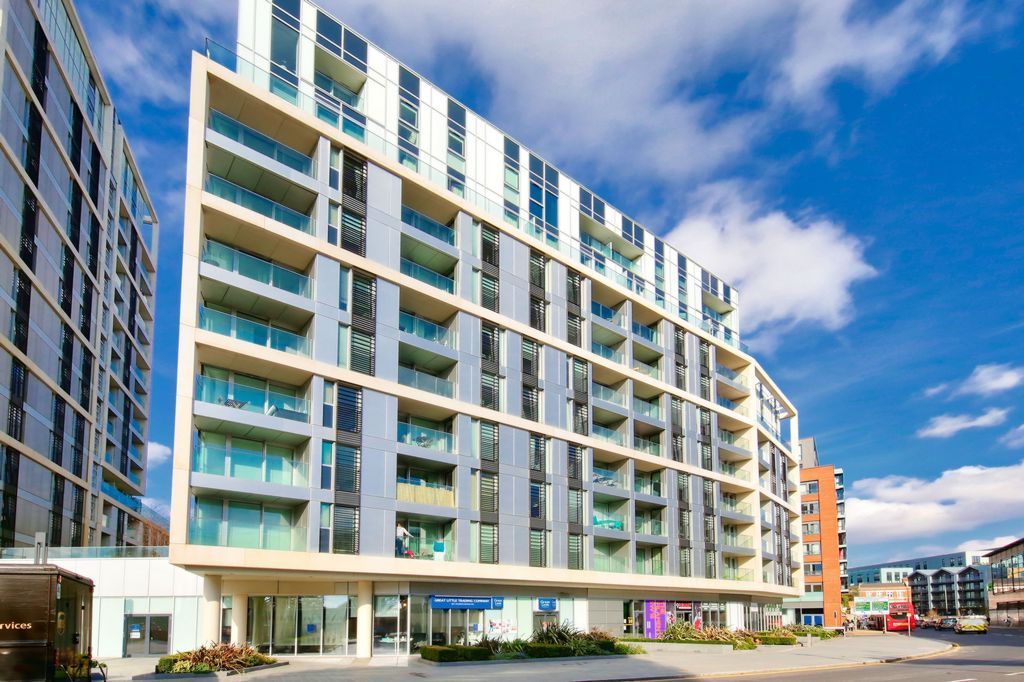 Property photo 3 of 8 Photo 4