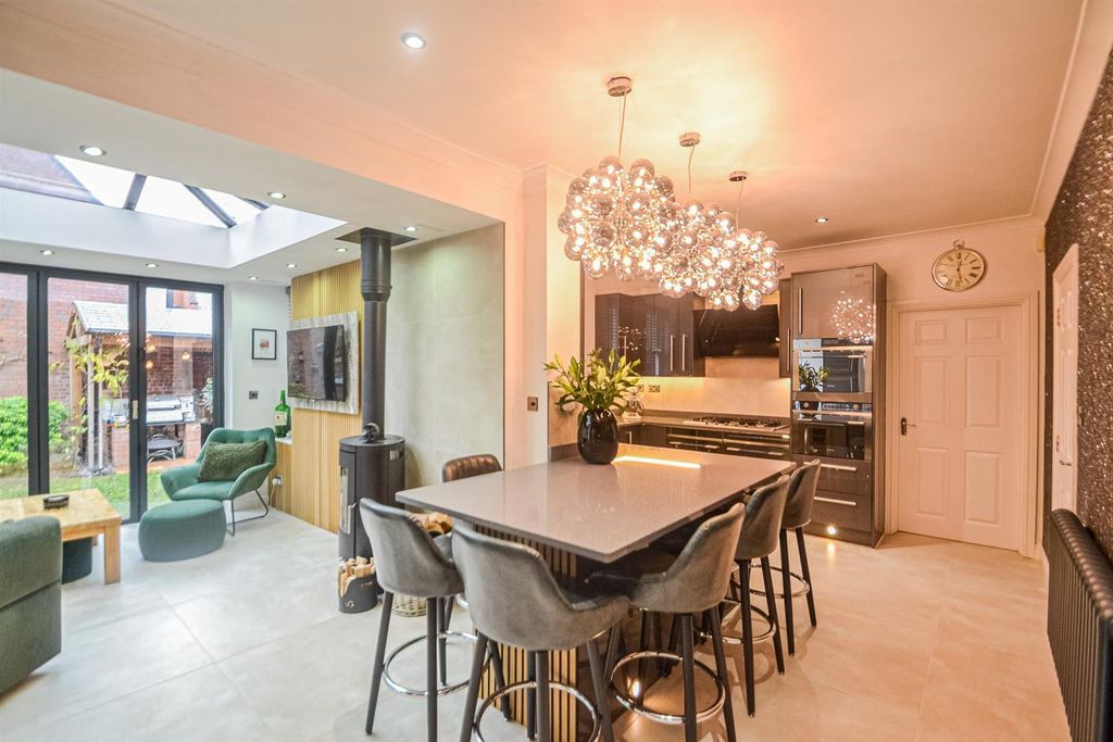 Property photo 2 of 41 Dining Kitchen &amp; Family Room