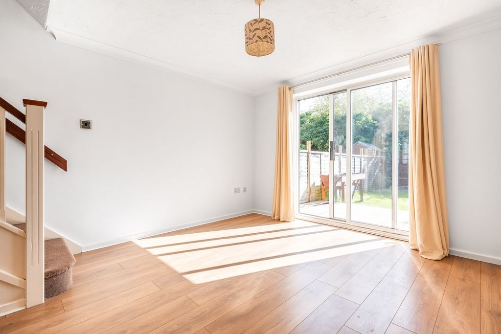 Property photo 2 of 7