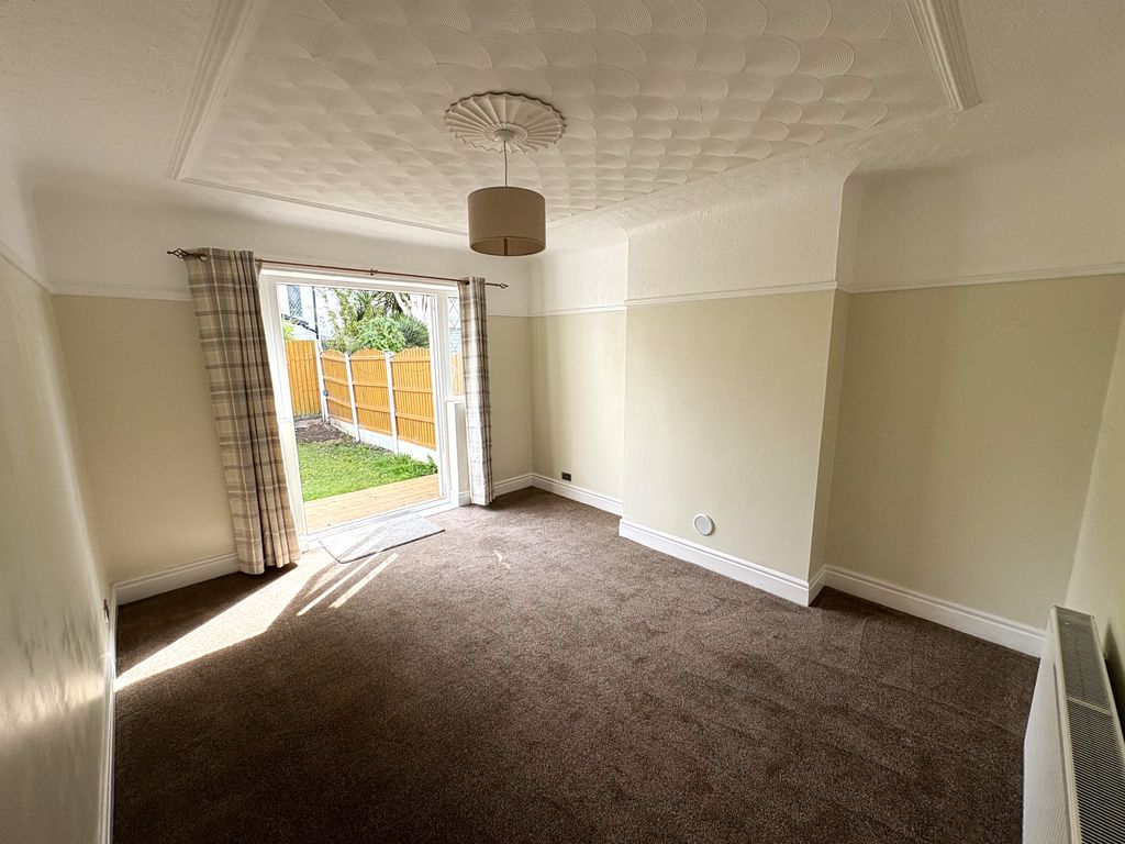 Property photo 3 of 10 Image