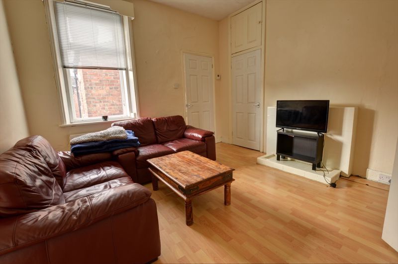 Property photo 2 of 9 Photo 9