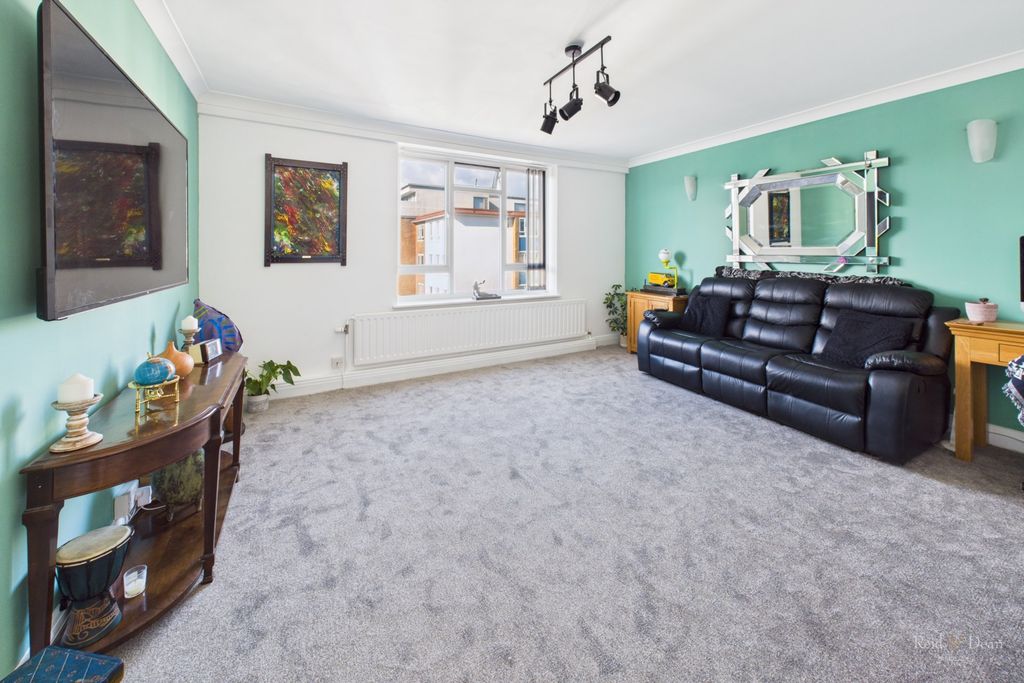 Property photo 3 of 12 1331-Hr-3.Jpg