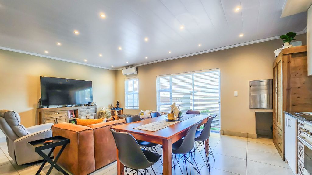 Property photo 3 of 14 Tk1654672