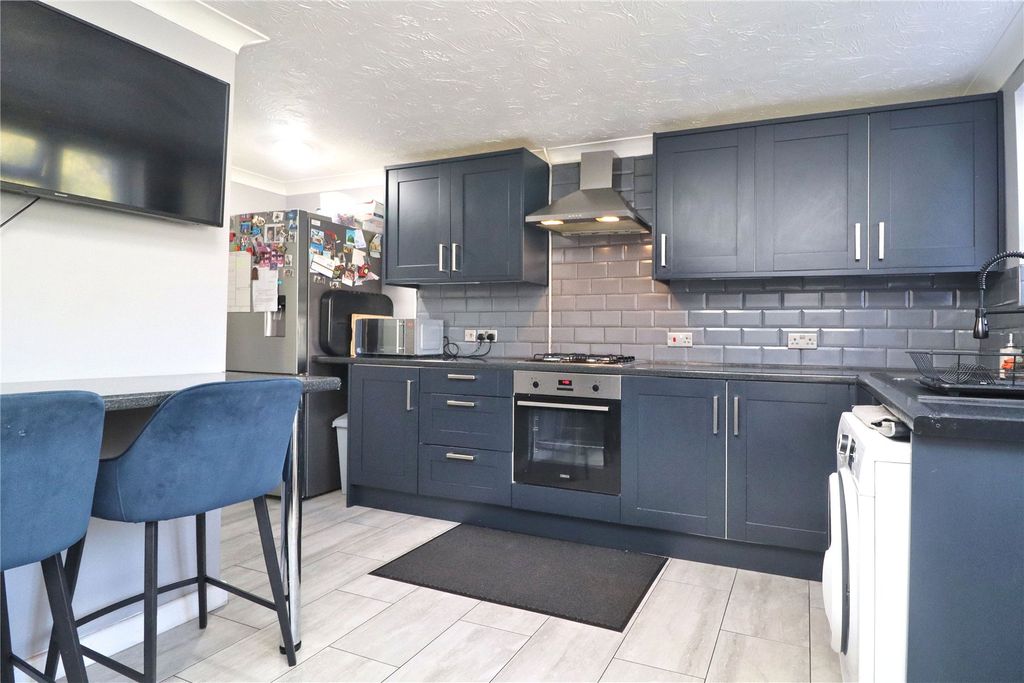 Property photo 2 of 14 Picture No. 31