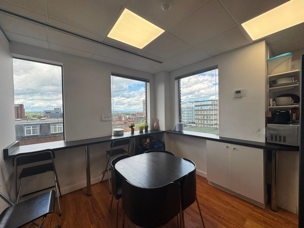 Property photo 3 of 8 0Dbd7F4c-1Ef8-477F-B661-8Ea62Debf9Ae
