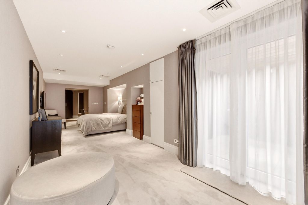 Property photo 3 of 20 Image