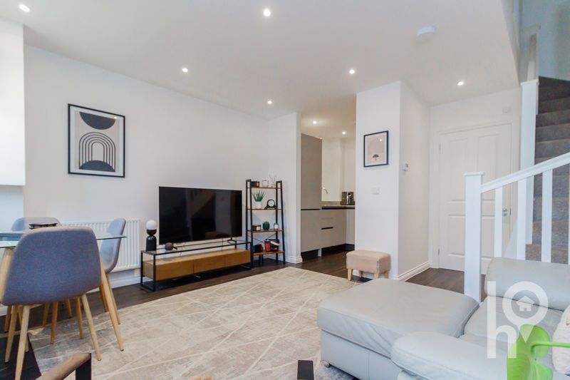 Property photo 3 of 9 Photo 9