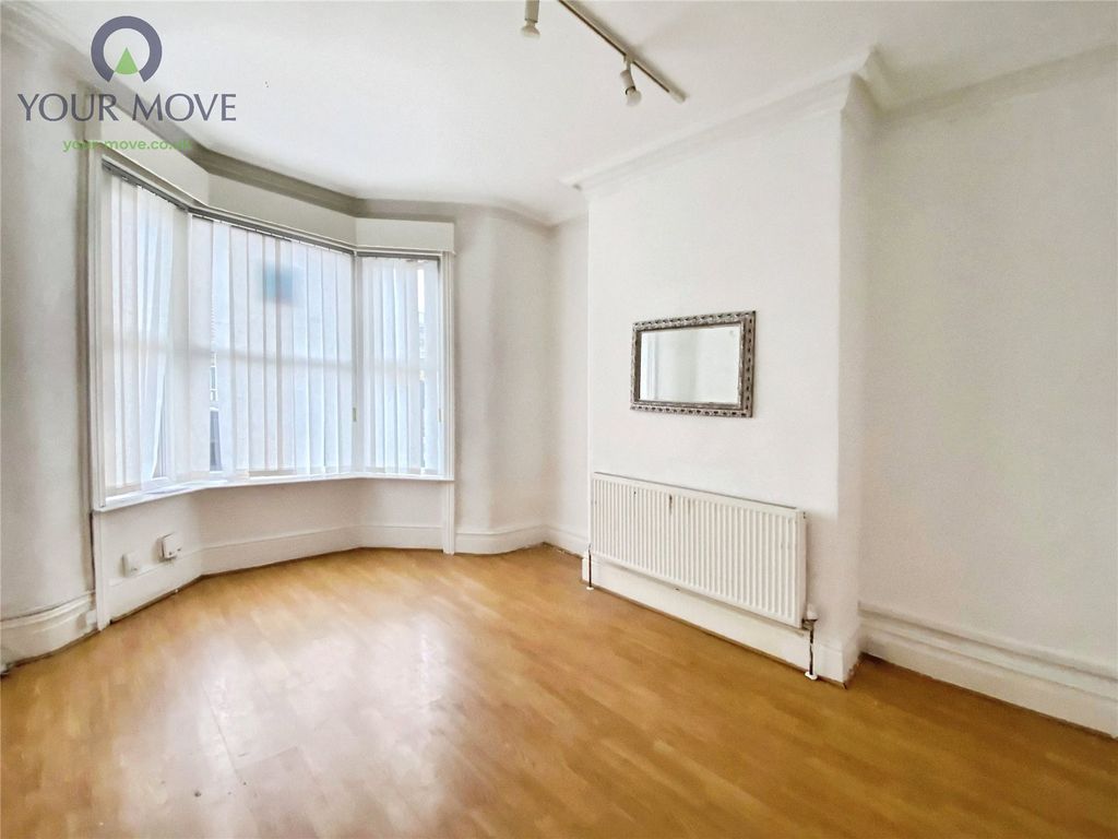 Property photo 3 of 13 Picture No. 06