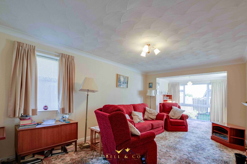 Property photo 3 of 24