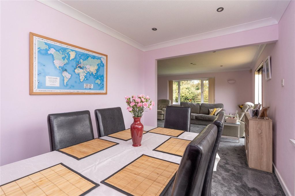 Property photo 3 of 22 Picture No. 05