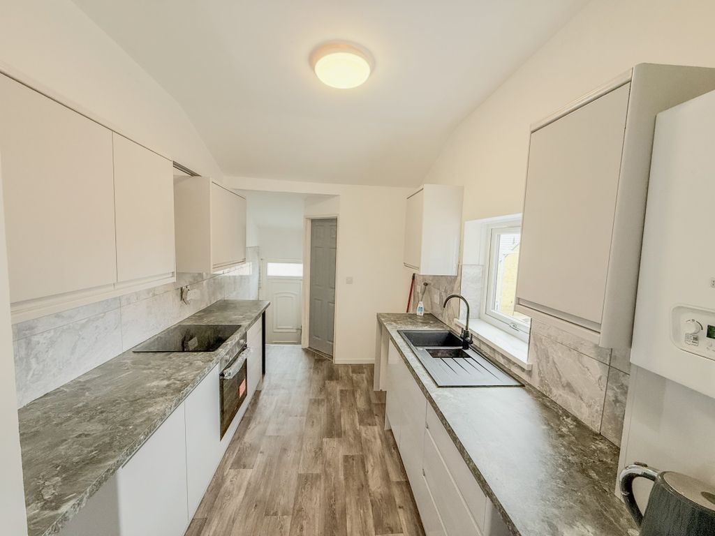 Property photo 1 of 16 Kitchen
