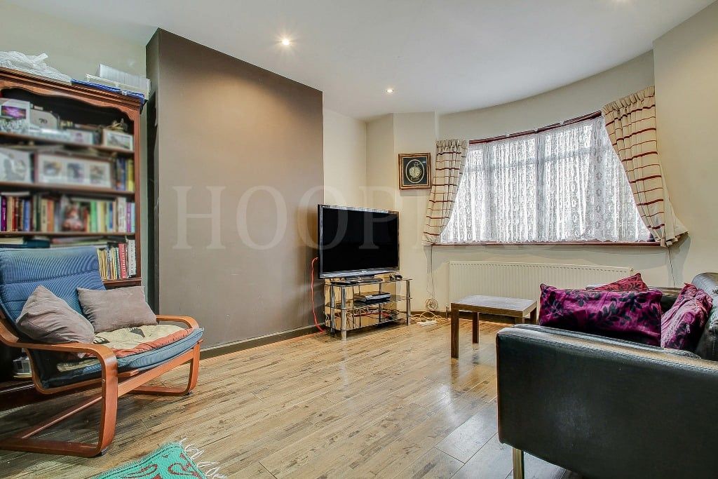 Property photo 3 of 13