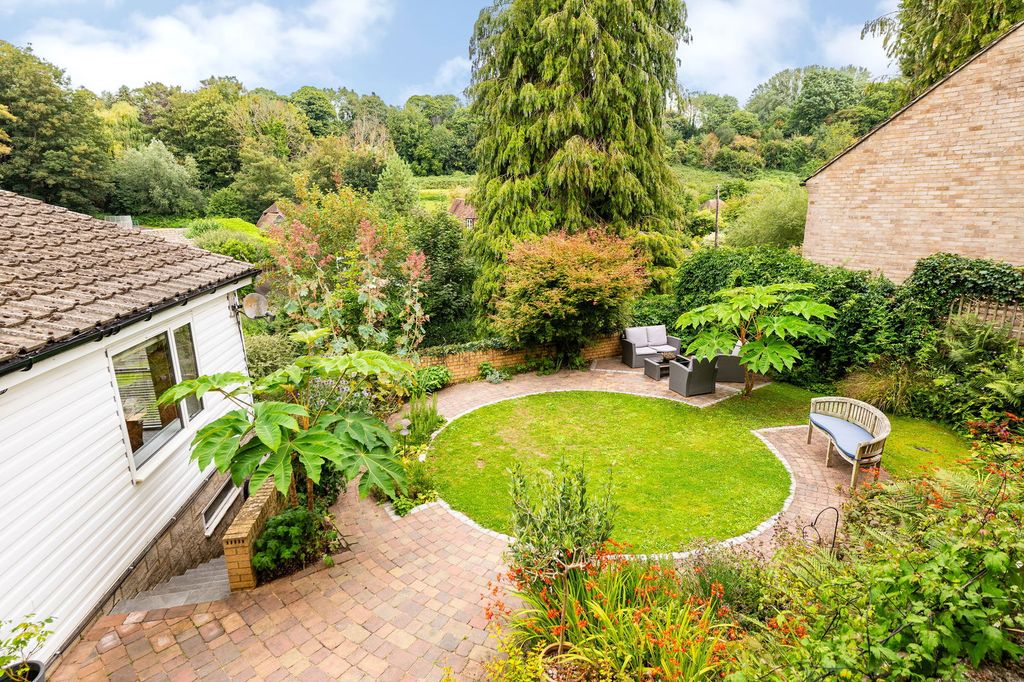 Property photo 3 of 21