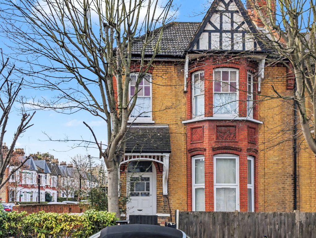 Property photo 1 of 6