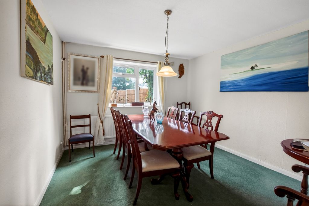 Property photo 3 of 20 Dining Room