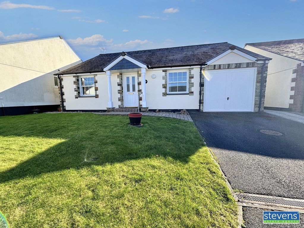 Property photo 1 of 19 Image00001