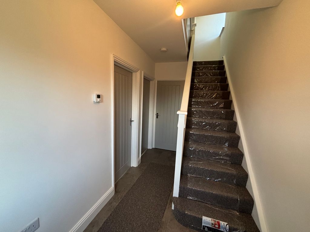 Property photo 2 of 12 Image