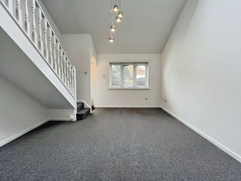 Property photo 3 of 10 Photo 10
