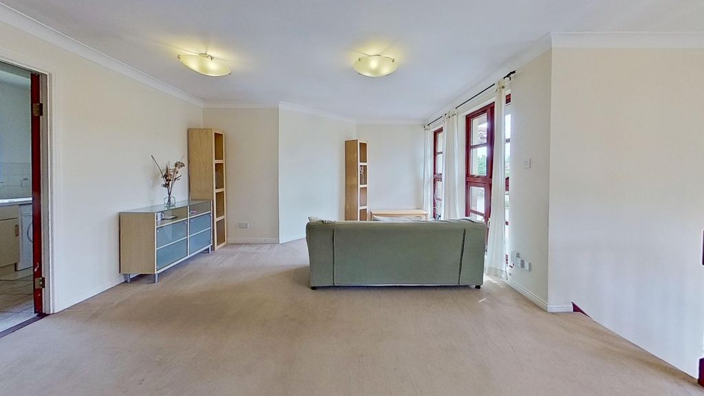 Property photo 2 of 11 Photo 2