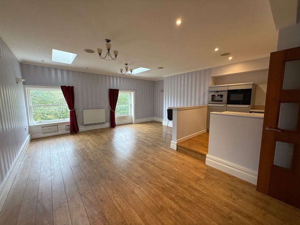 Property photo 3 of 9 Living Room