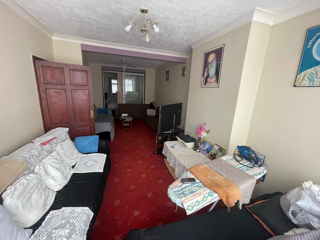 Property photo 2 of 18 Gallery