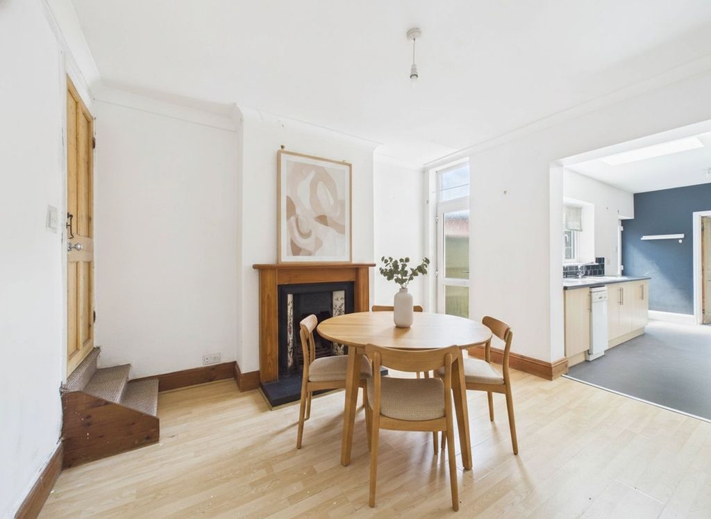 Property photo 3 of 20 Dining Room (Virtually Furnished)