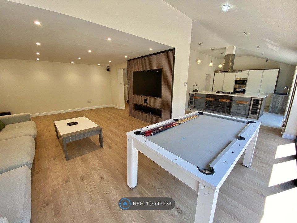 Property photo 1 of 35