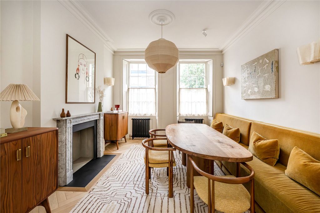 Property photo 2 of 20 Dining Room