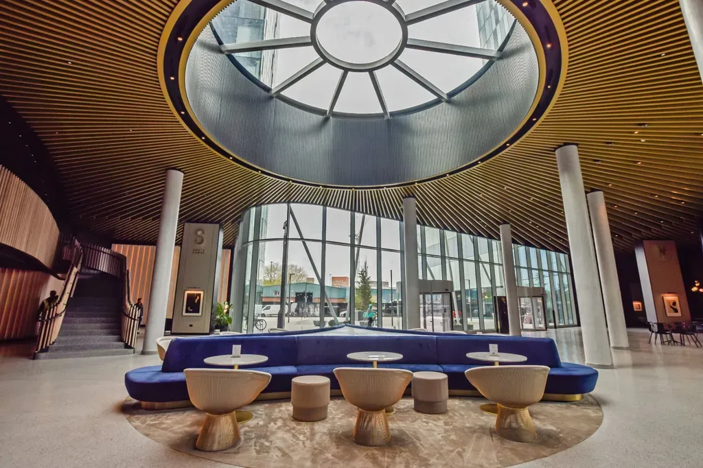 Property photo 2 of 21