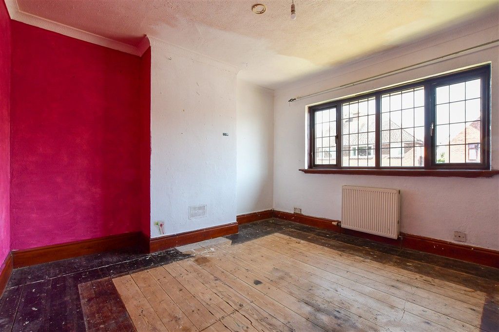 Property photo 3 of 10 Bedroom 1